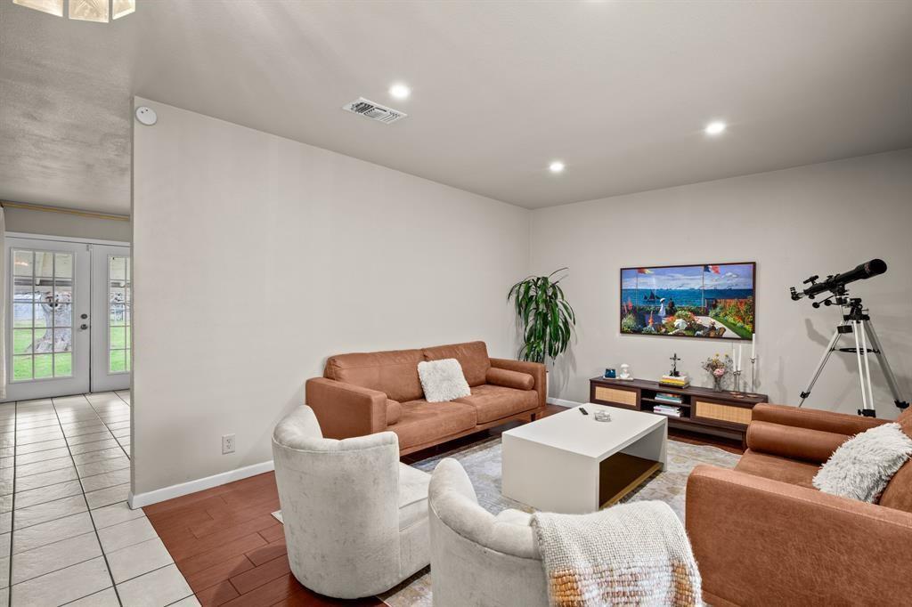 405 E Grady Dr, Austin, TX 78753