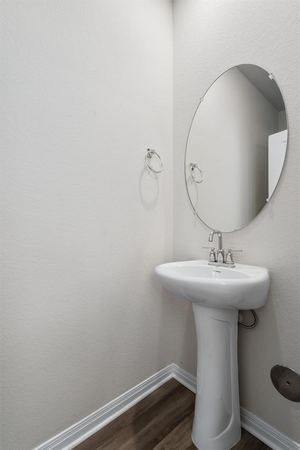 13013 Barrister Ln, Buda, TX 78610