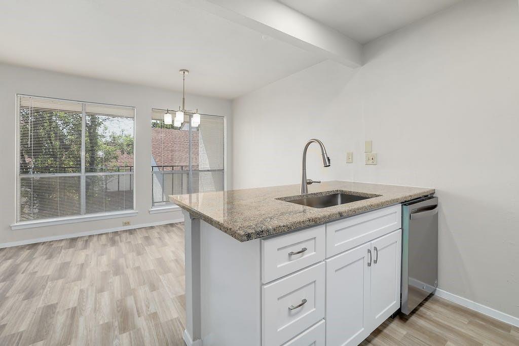 6910 Hart Ln # 907, Austin, TX 78731