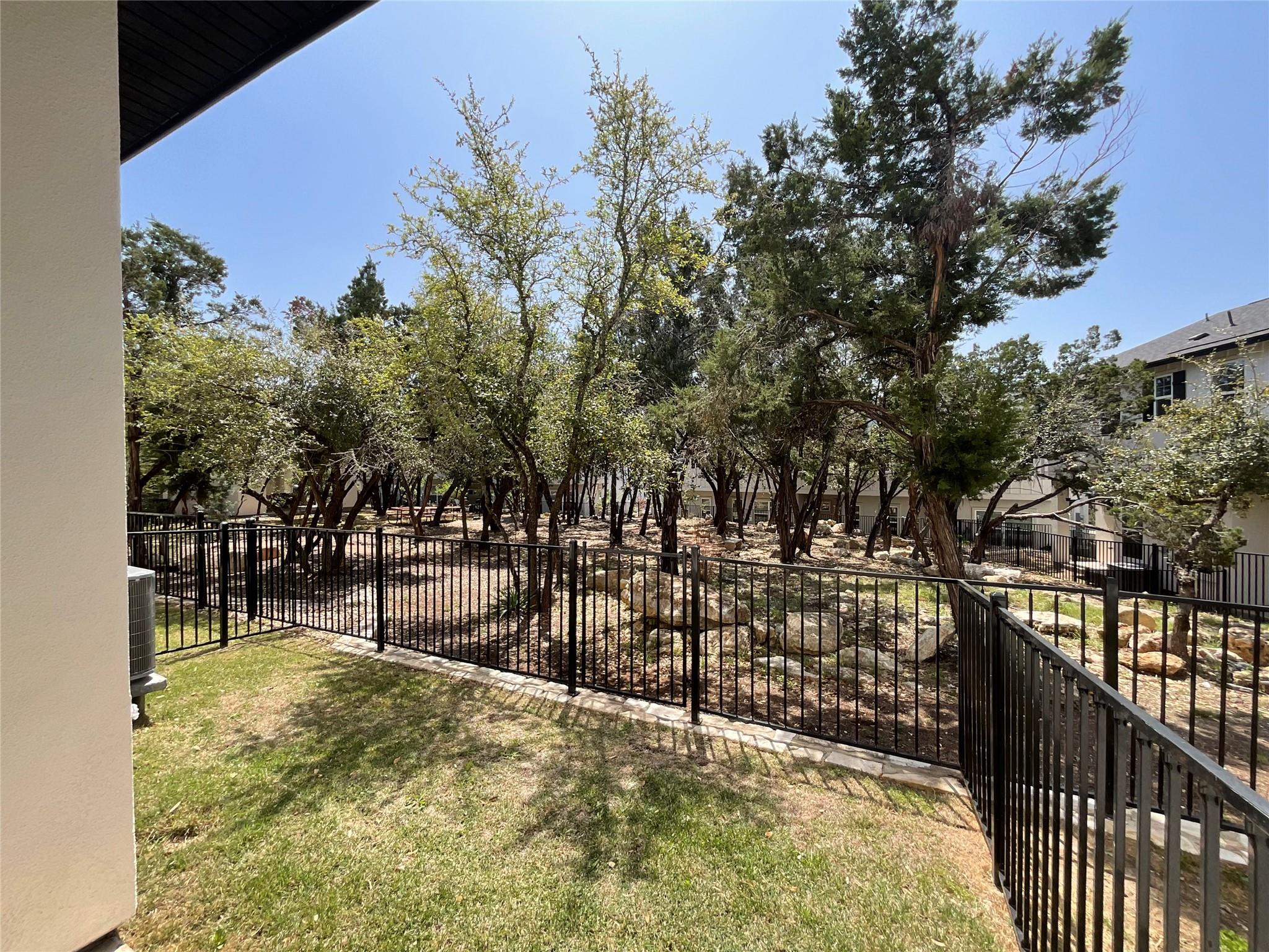12001 Vista Parke Dr # 203, Austin, TX 78726