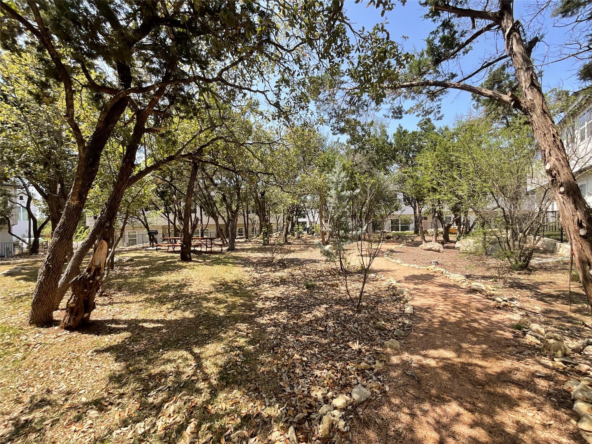 12001 Vista Parke Dr # 203, Austin, TX 78726