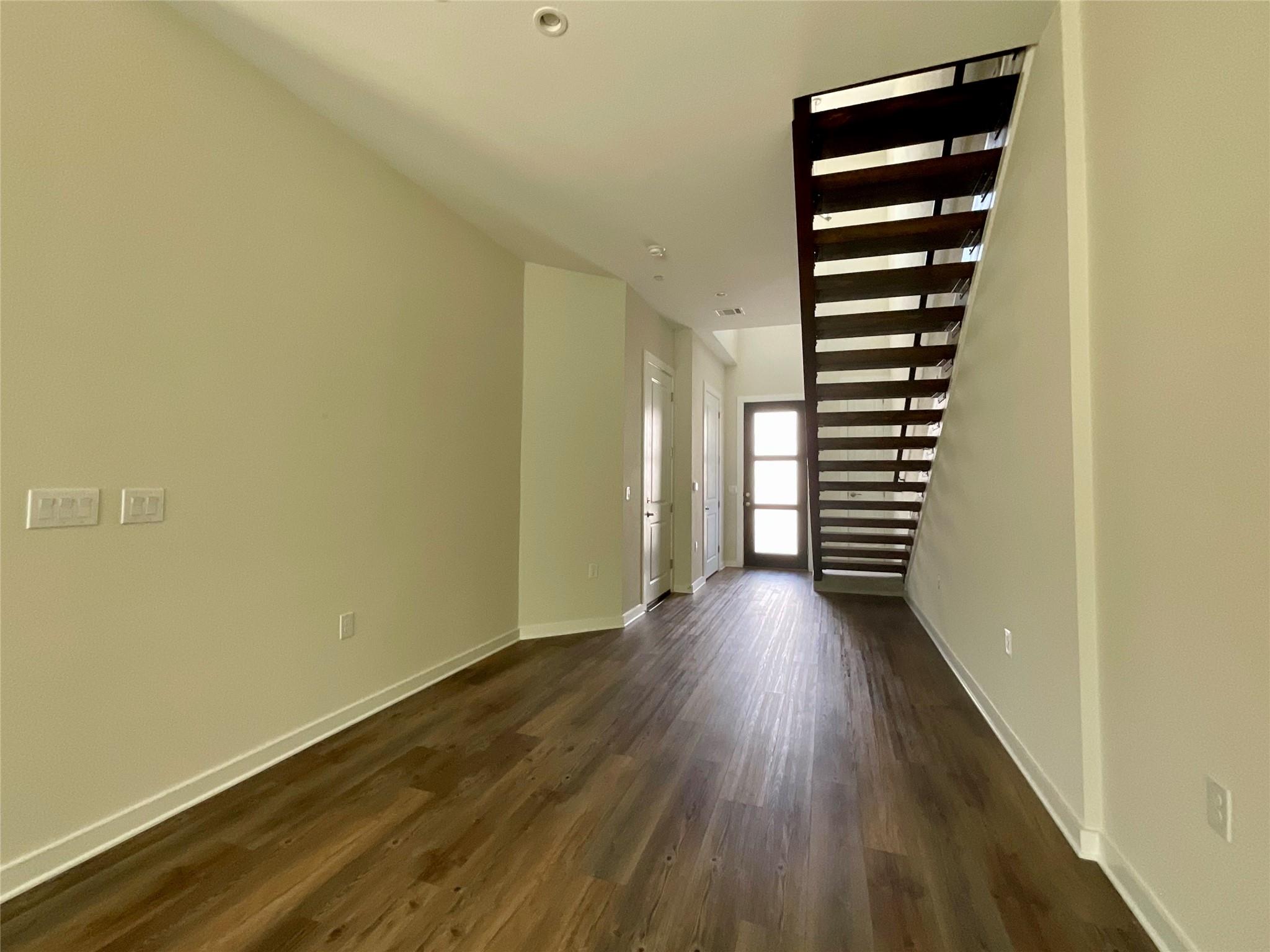 12001 Vista Parke Dr # 203, Austin, TX 78726