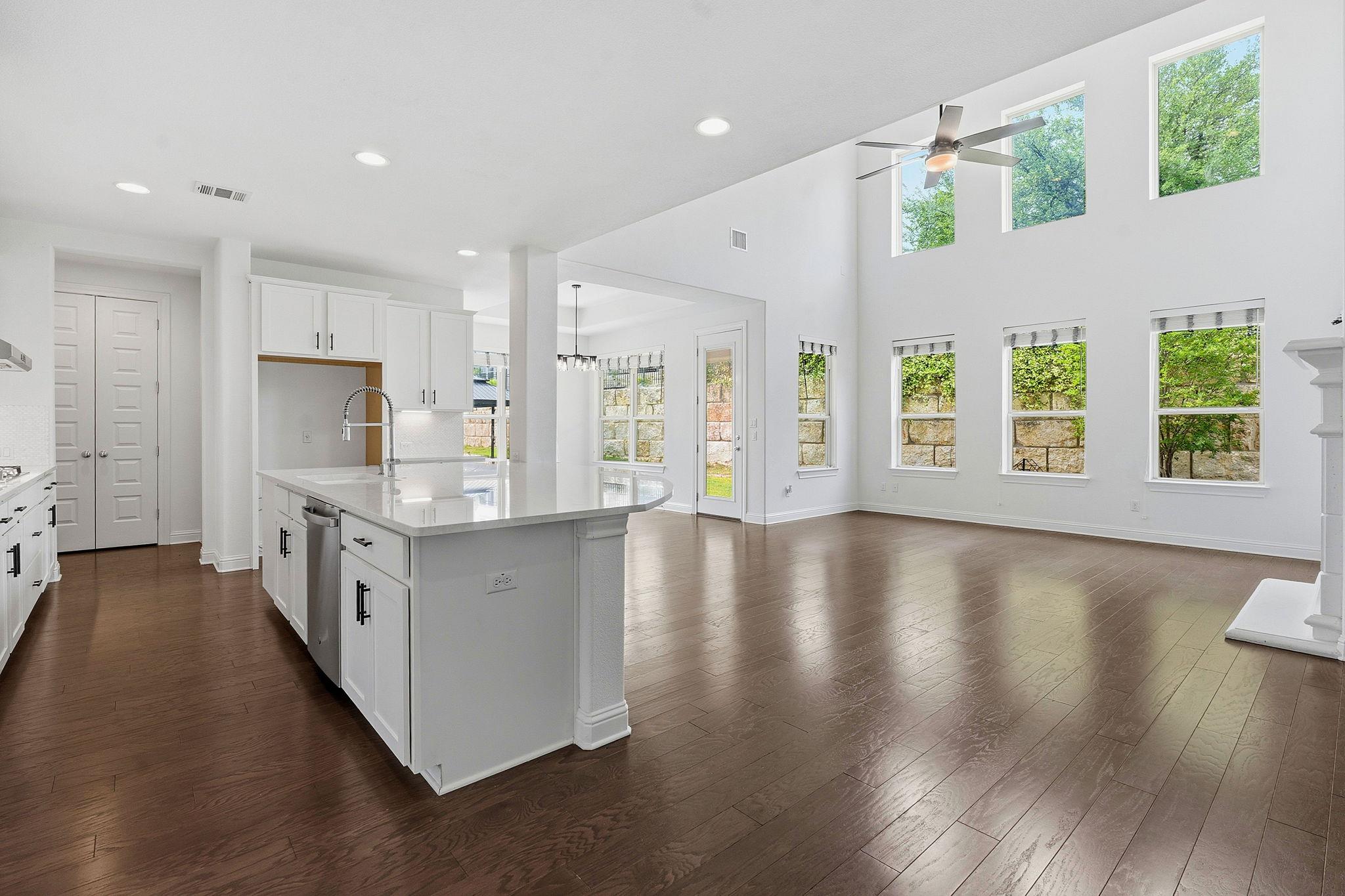 2405 Cades Spirit Bnd # 105, Austin, TX 78738