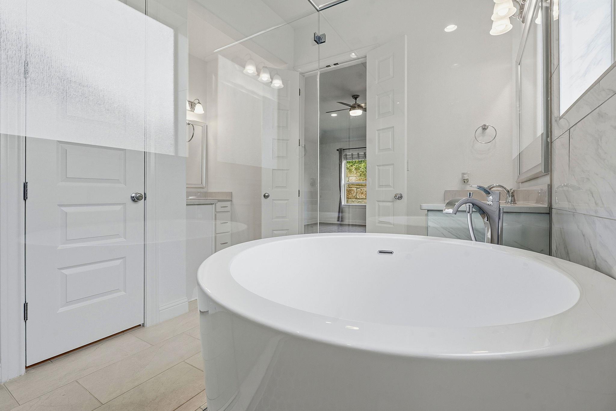 2405 Cades Spirit Bnd # 105, Austin, TX 78738