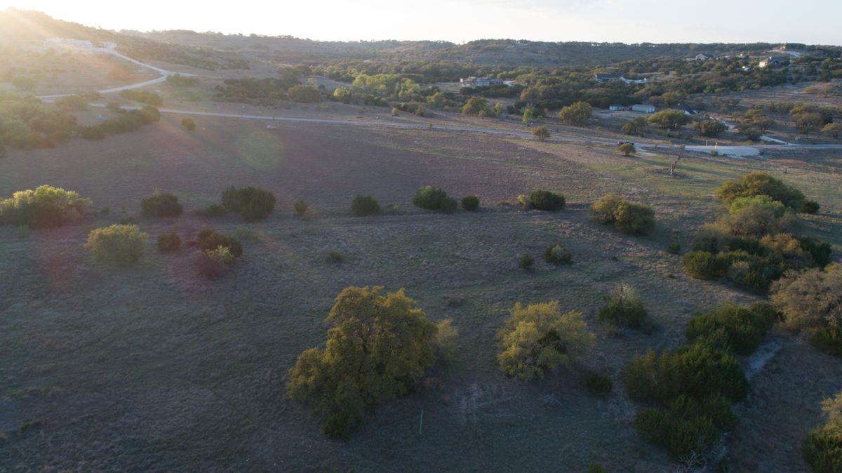 105 Majestic Hills, Blanco, TX 78606