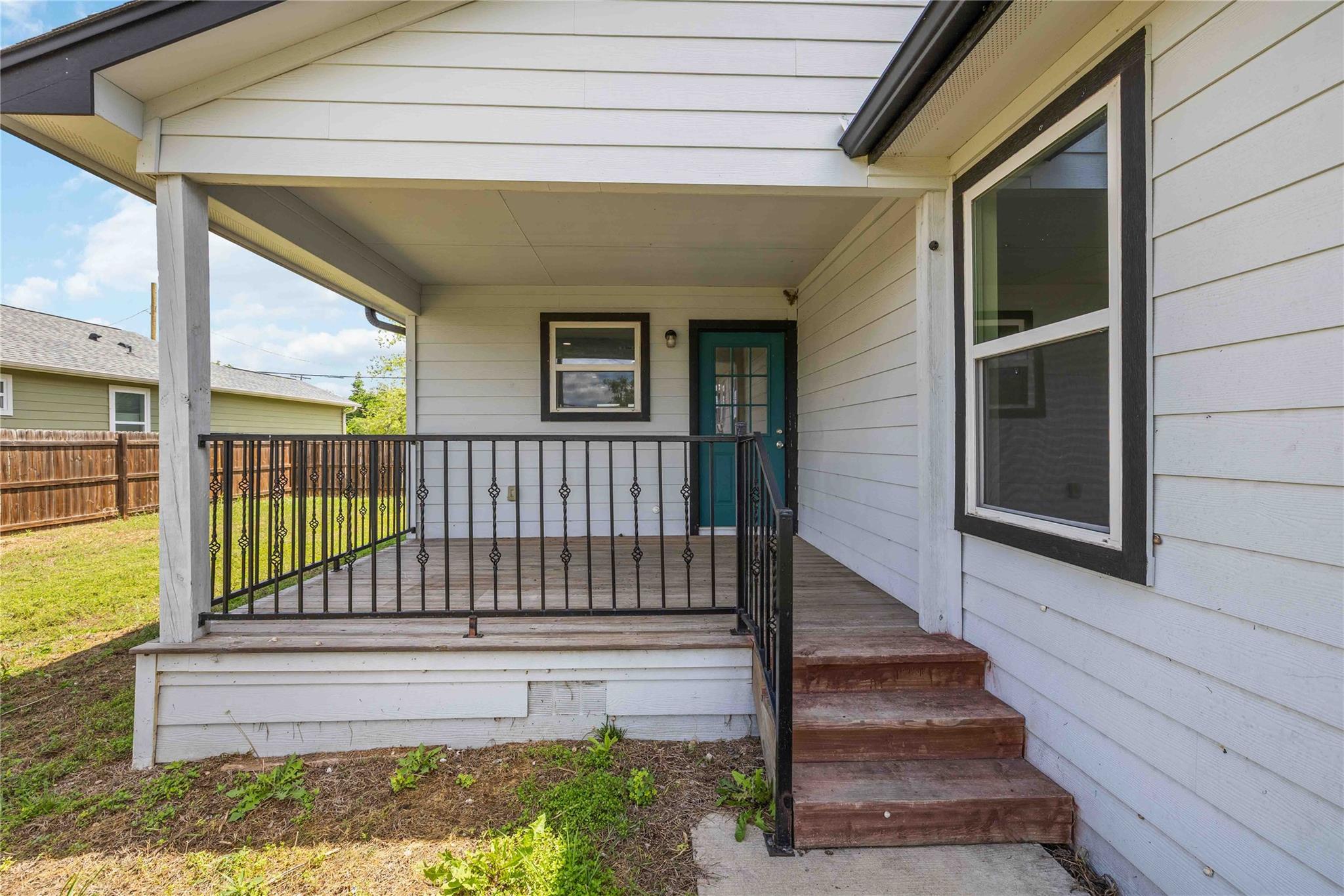 400 Booth St, Taylor, TX 76574