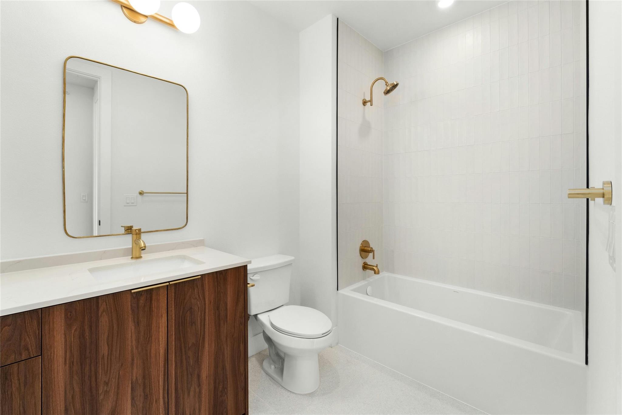 1701 Simond Ave # 644, Austin, TX 78723