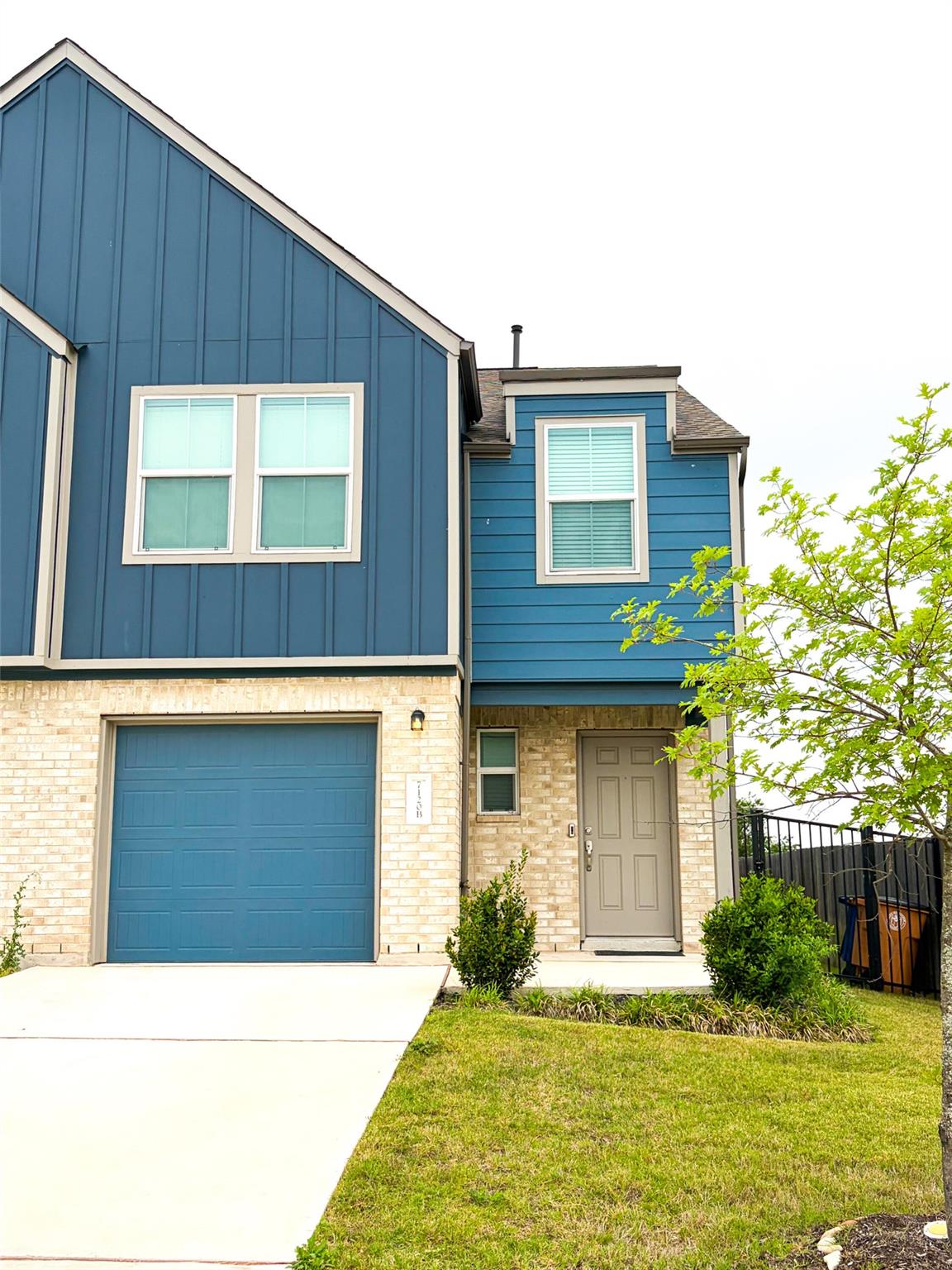 7120 Sparkling Light Dr # B, Del Valle, TX 78617