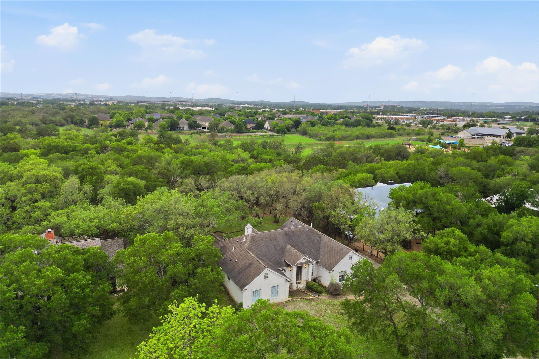 14 Lone Oak Trl, Sunset Valley, TX 78745
