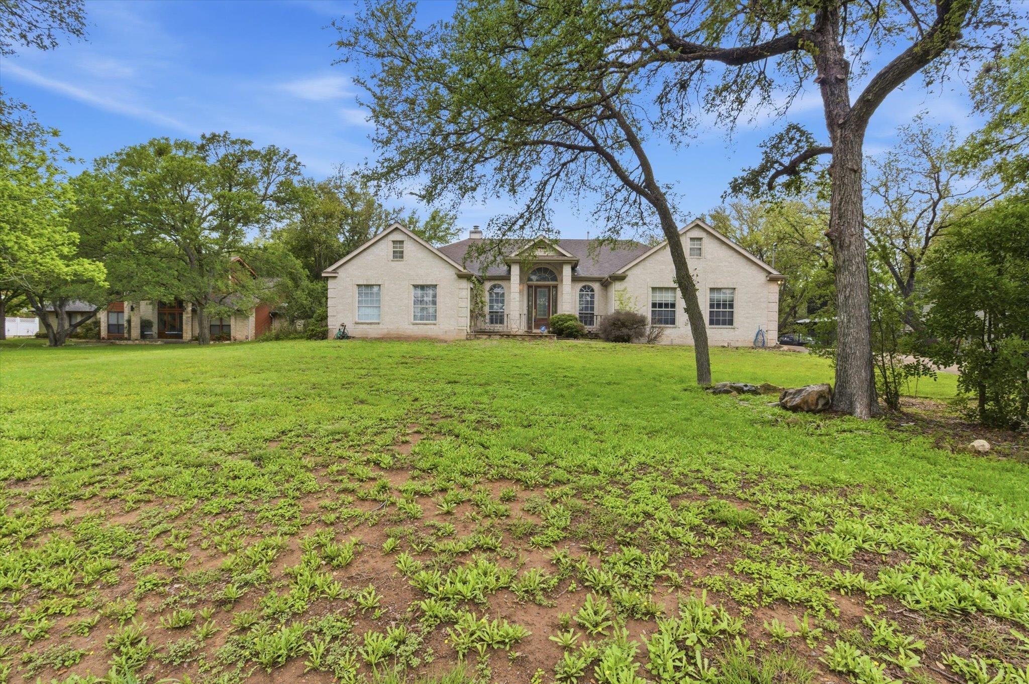 14 Lone Oak Trl, Sunset Valley, TX 78745