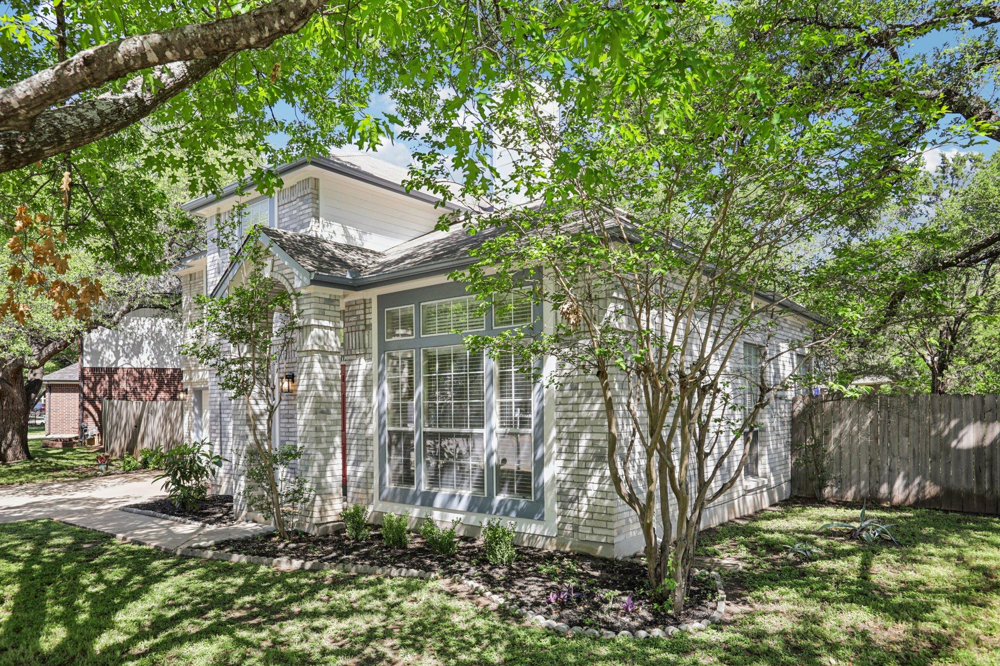 2812 Little Elm Trl, Cedar Park, TX 78613