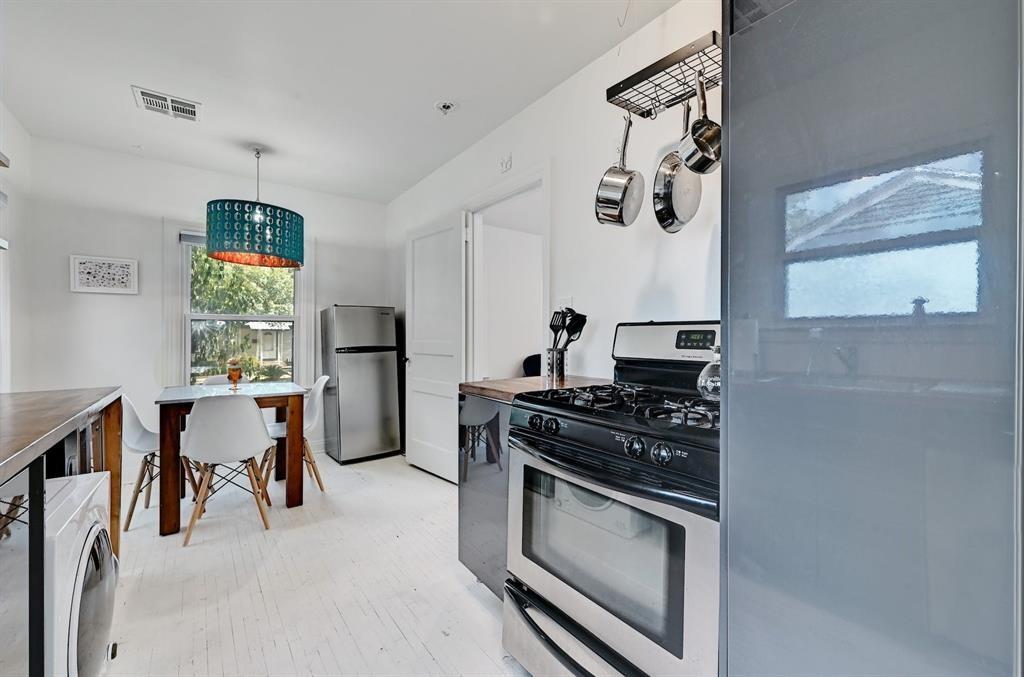 2943 Higgins St, Austin, TX 78722