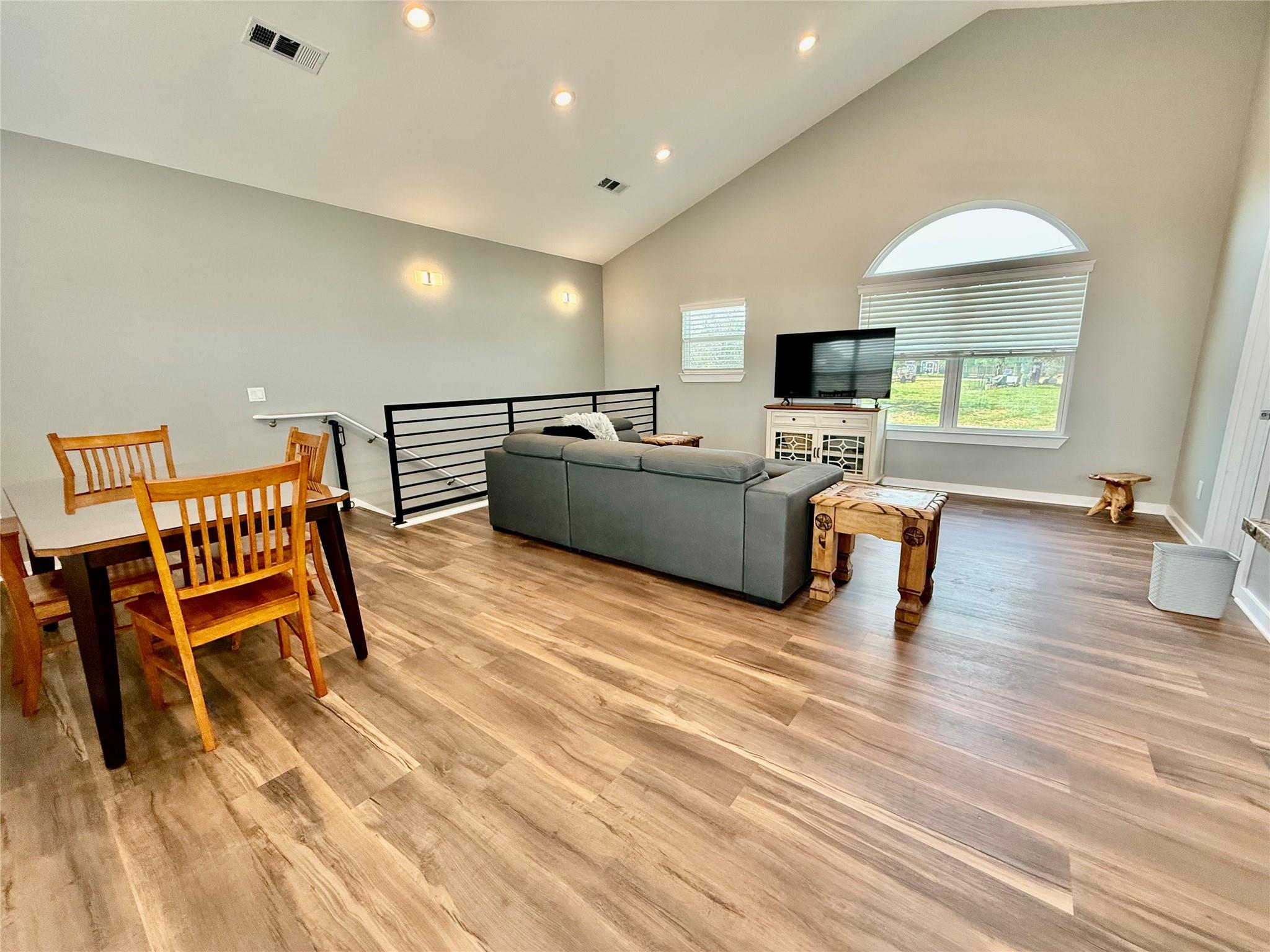 618 Hill St, Burnet, TX 78611