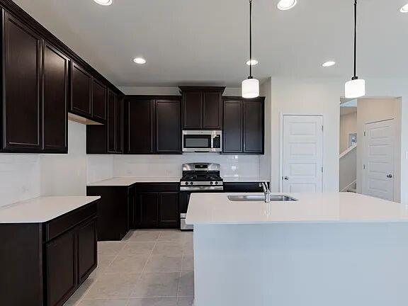 229 Gray Wolf Dr, San Marcos, TX 78666