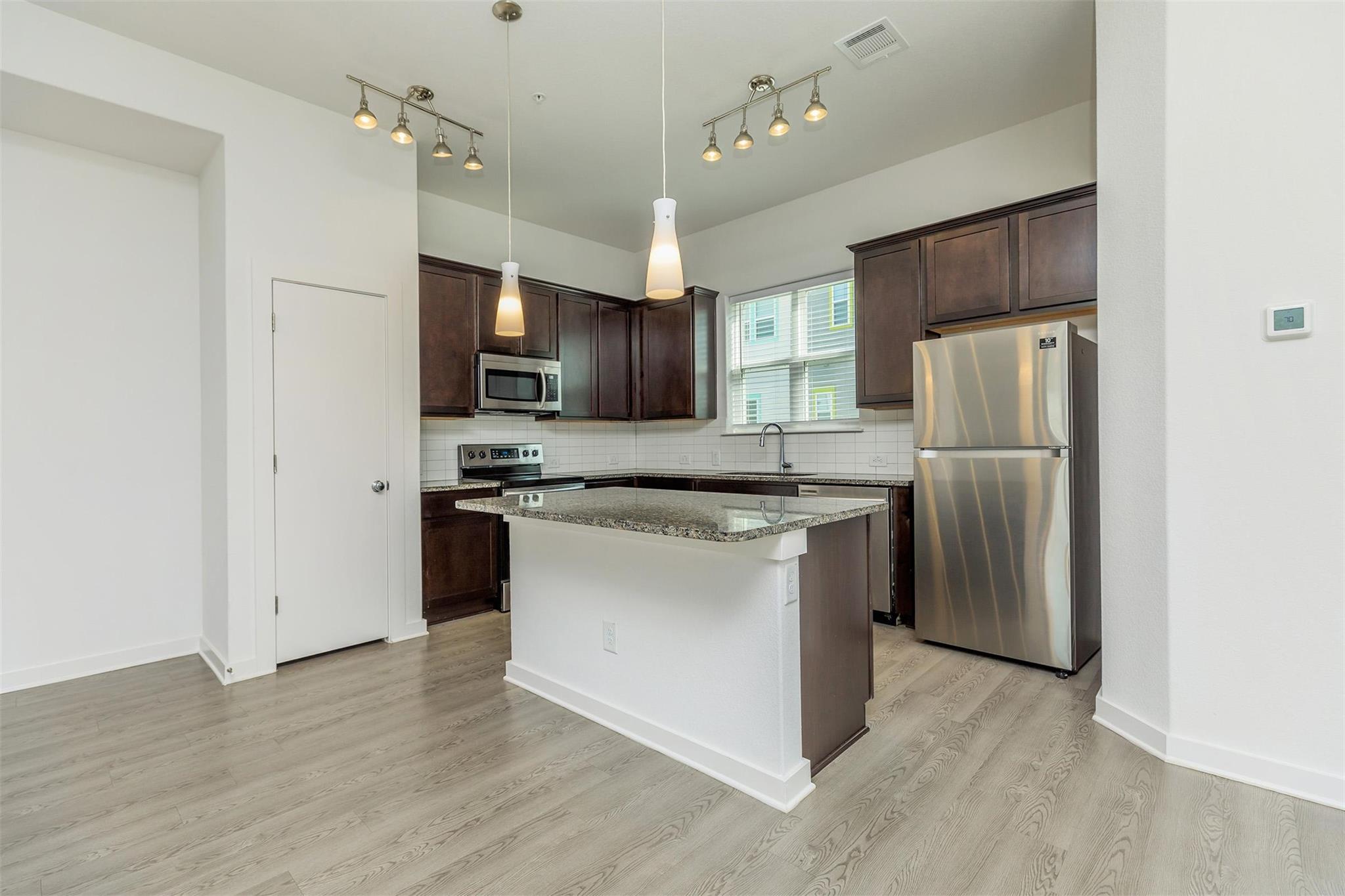 428 Ozark Trail Trl, Leander, TX 78641