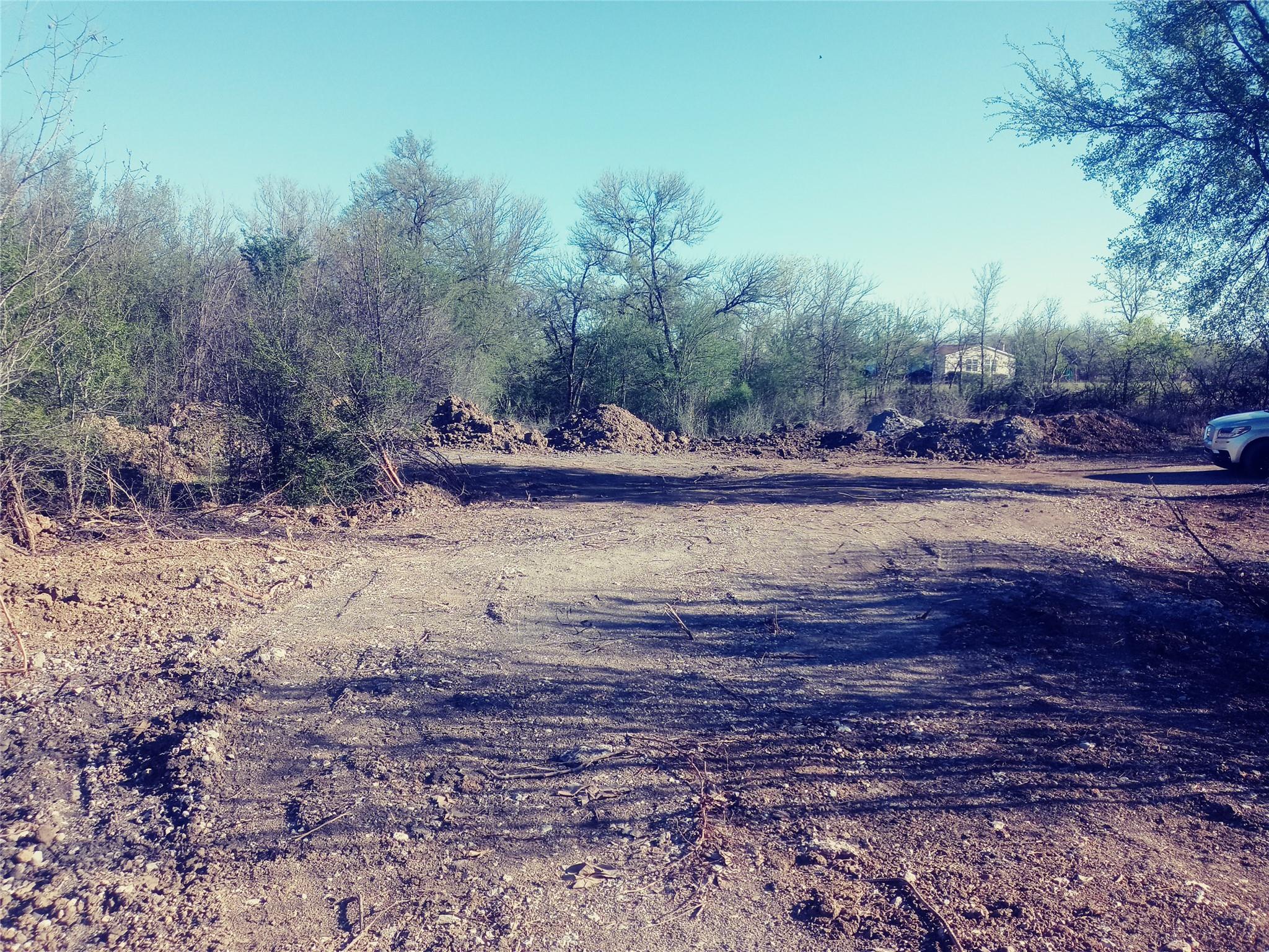 8818 Elroy Rd, Del Valle, TX 78617