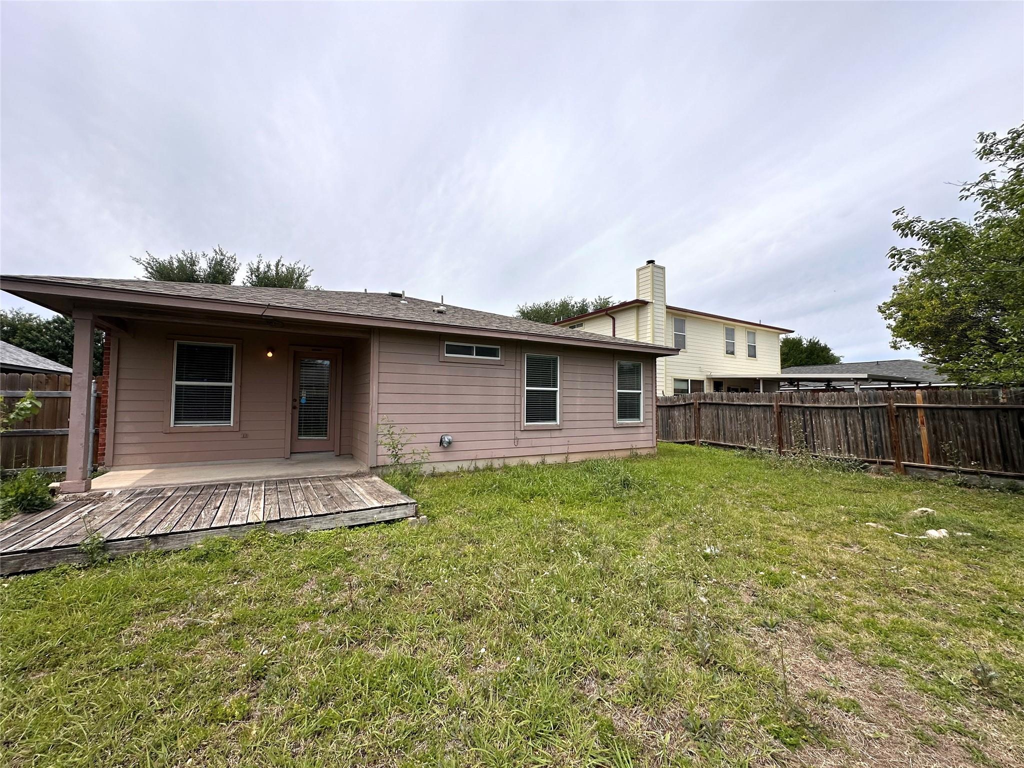 202 Lucky Clover Ln, Hutto, TX 78634