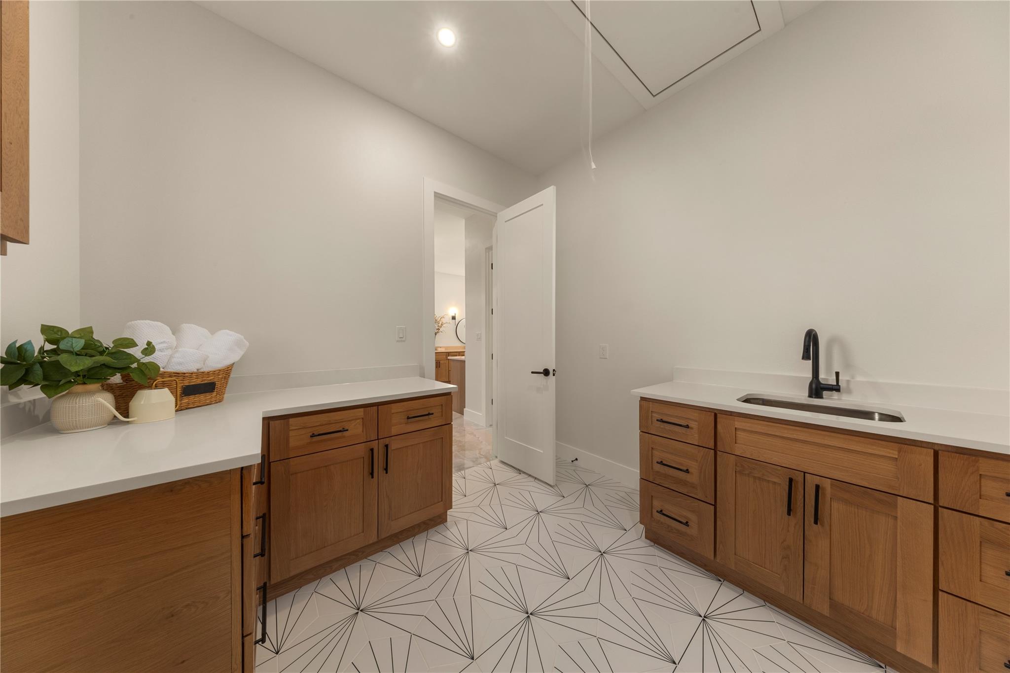 509 Purple Salvia Cv, Liberty Hill, TX 78642