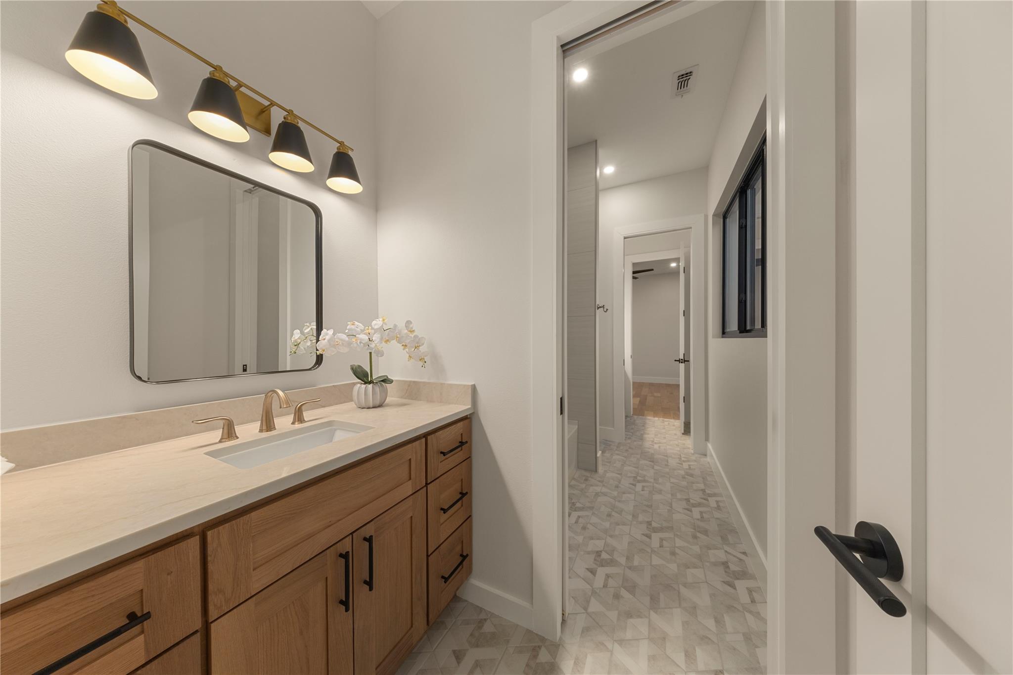 509 Purple Salvia Cv, Liberty Hill, TX 78642