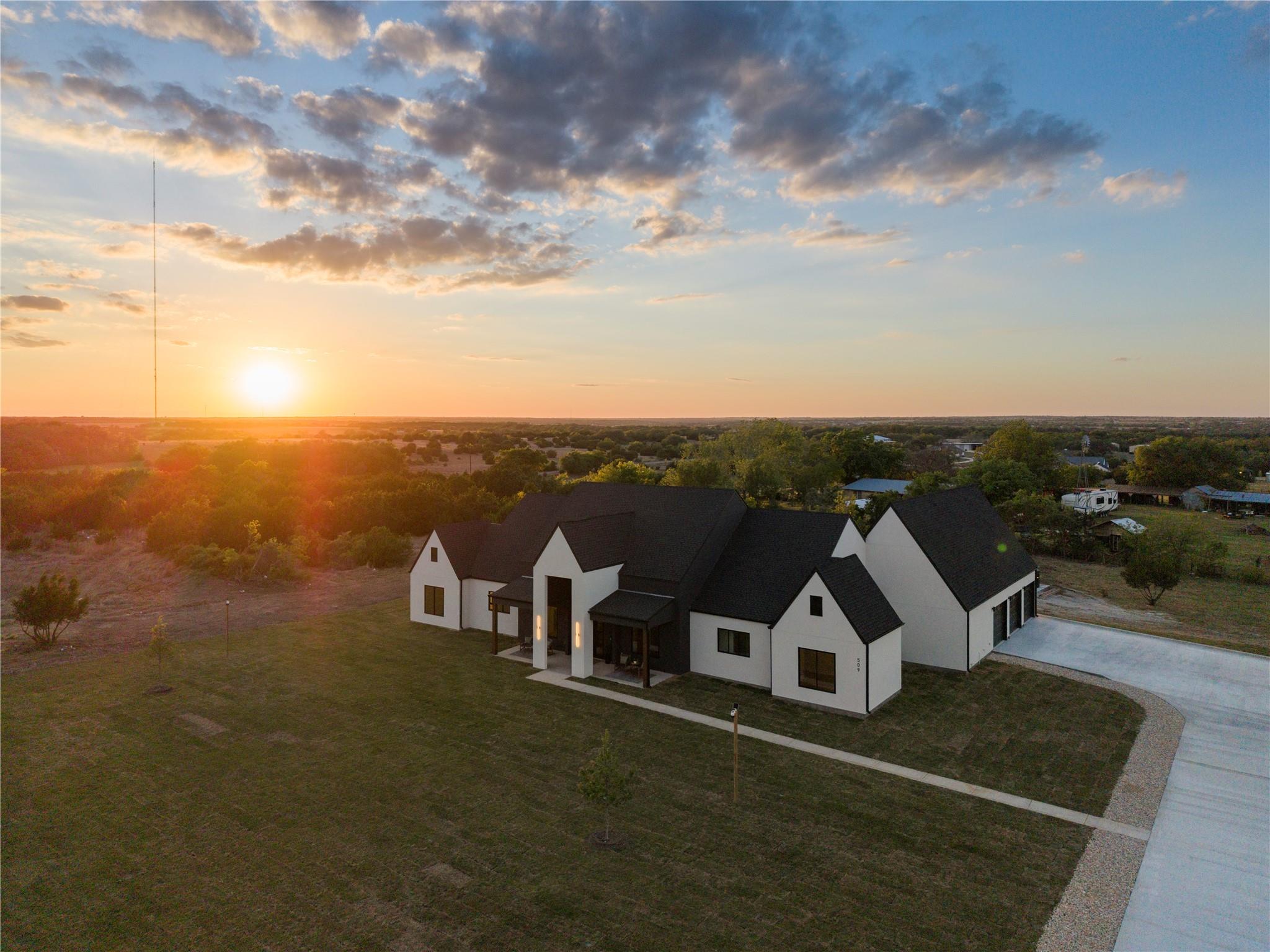 509 Purple Salvia Cv, Liberty Hill, TX 78642