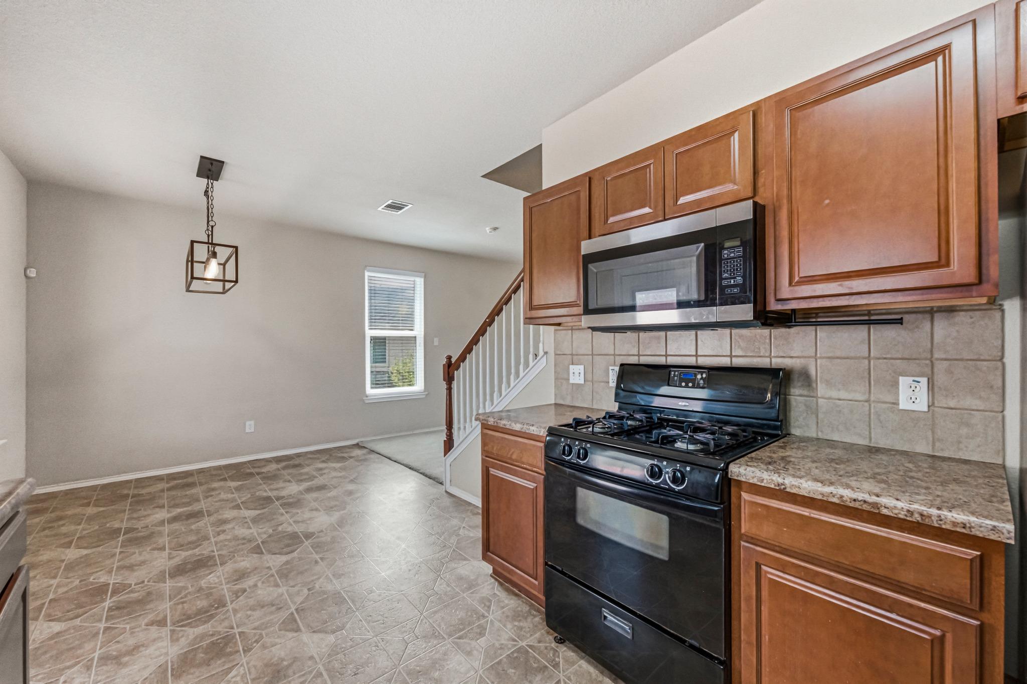 164 Regent Cv, Kyle, TX 78640