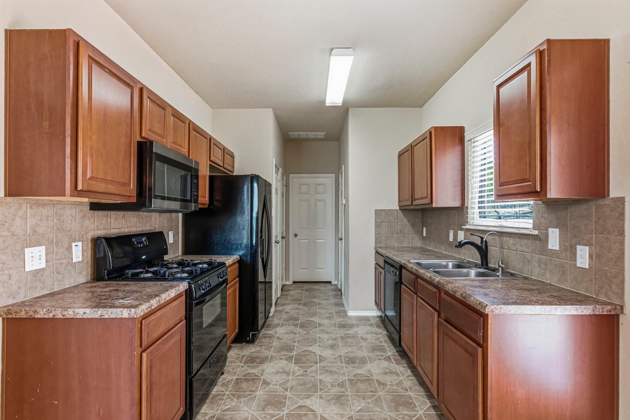 164 Regent Cv, Kyle, TX 78640