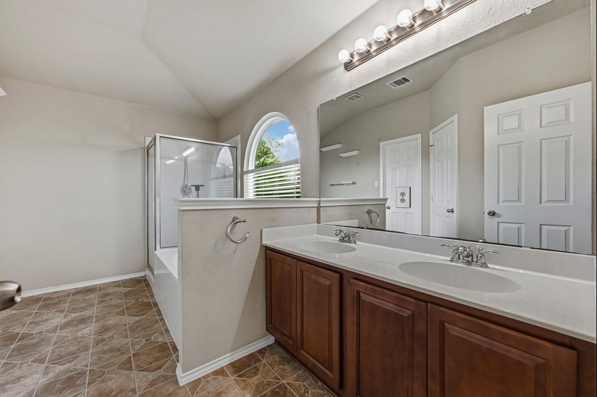 164 Regent Cv, Kyle, TX 78640