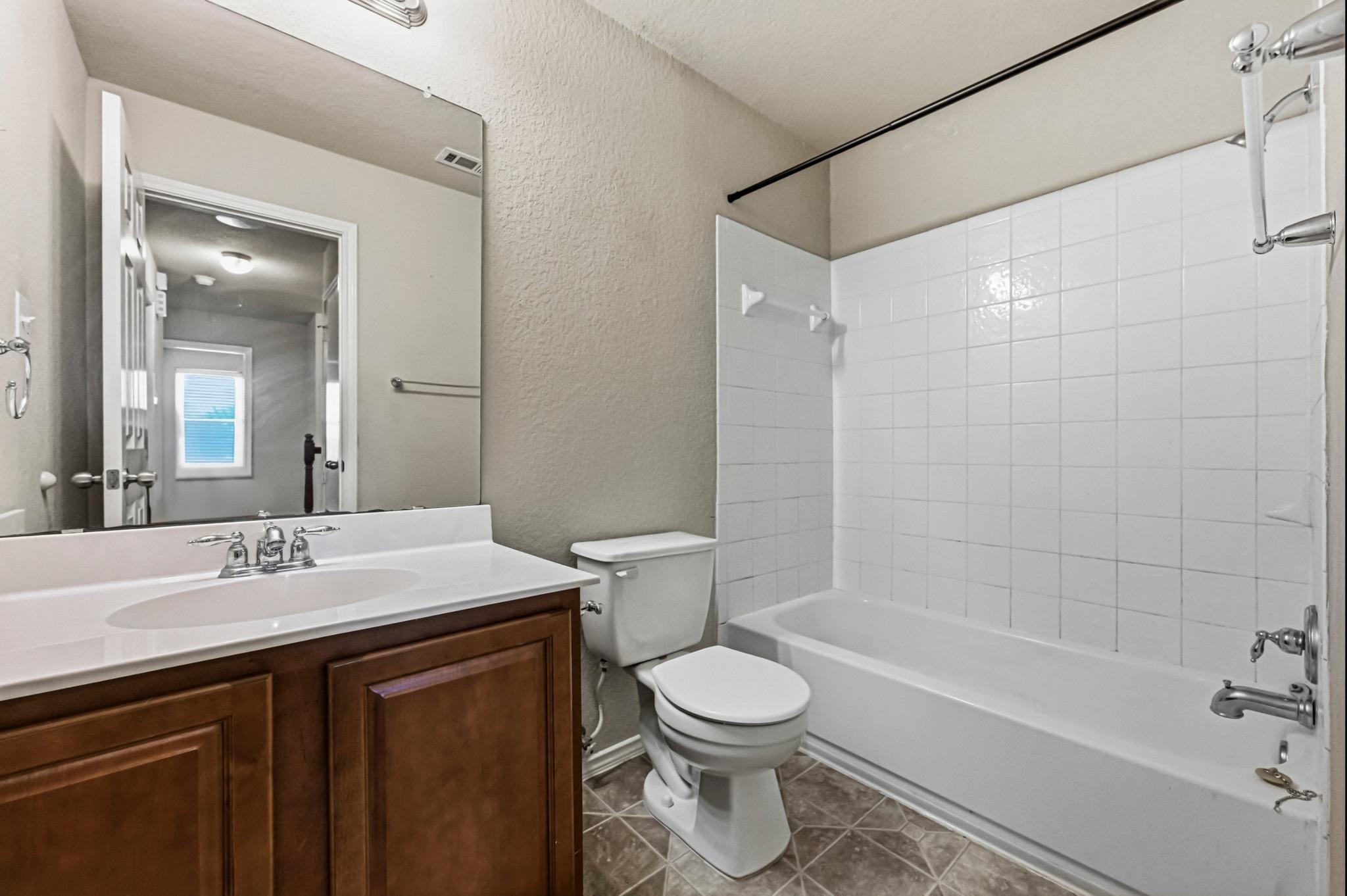 164 Regent Cv, Kyle, TX 78640