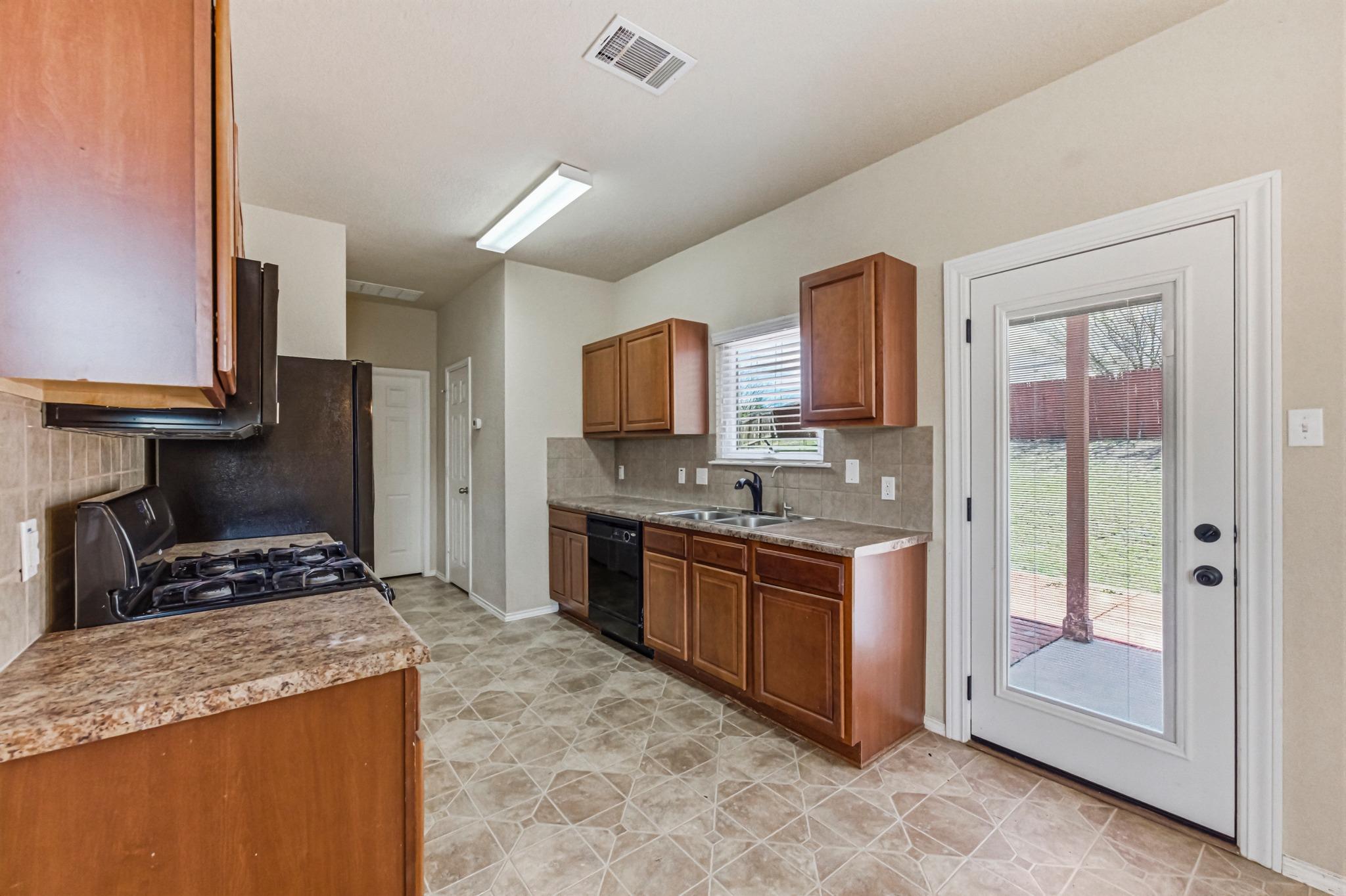 164 Regent Cv, Kyle, TX 78640