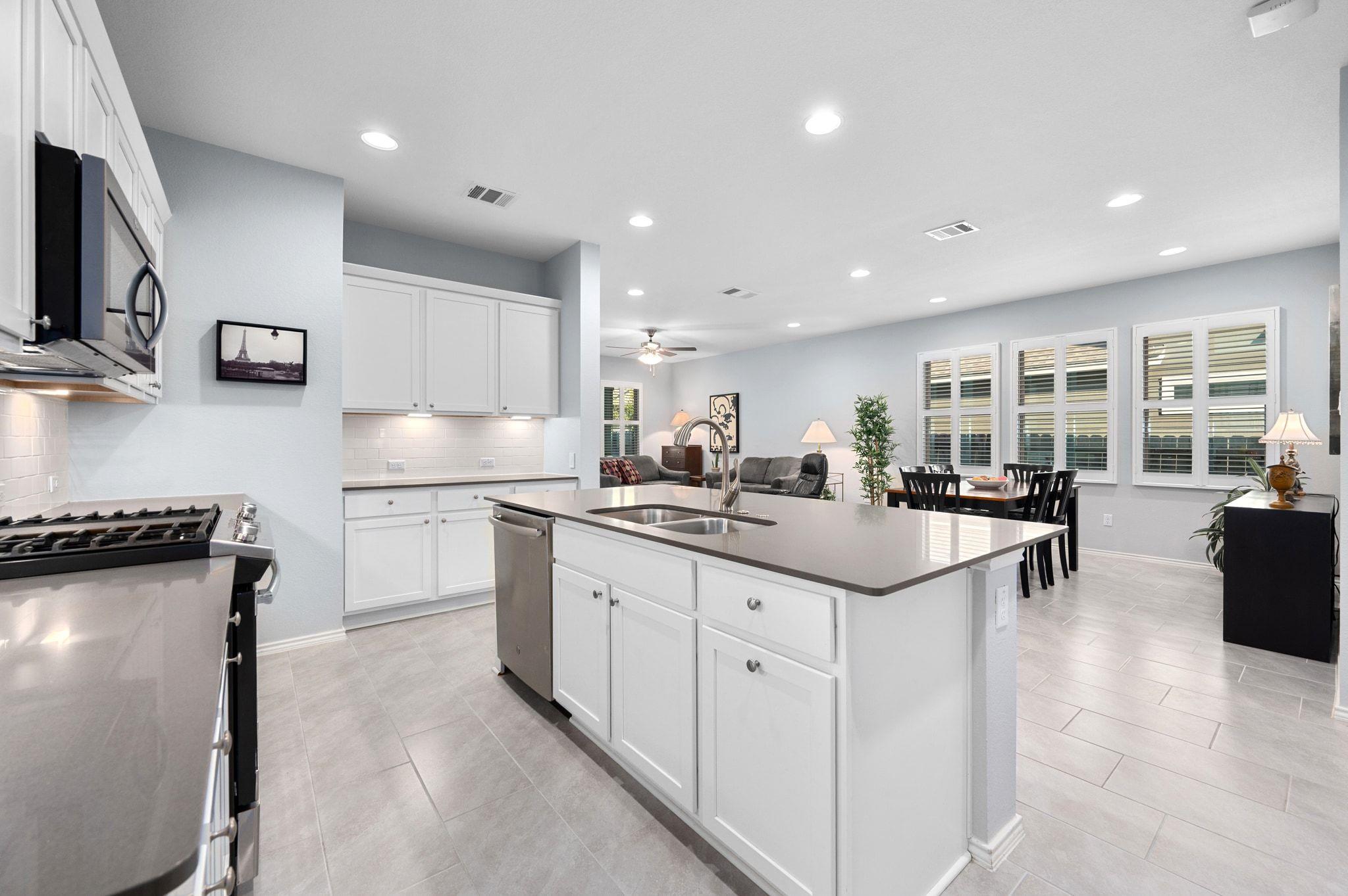 2301 Twisted Willow Ln, Leander, TX 78641