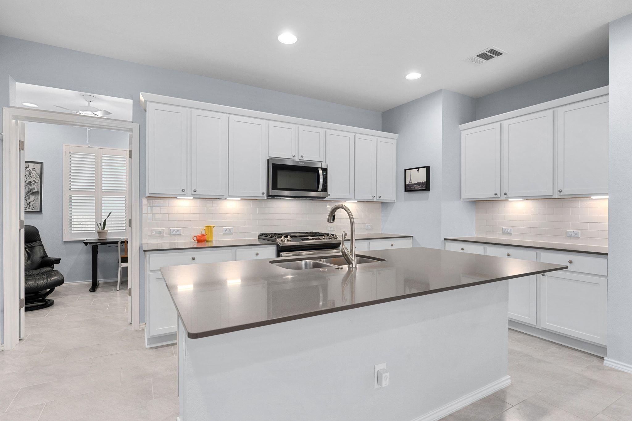 2301 Twisted Willow Ln, Leander, TX 78641