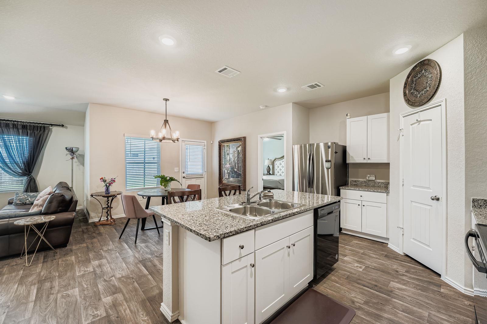 6008 Shanjia Dr, Austin, TX 78724