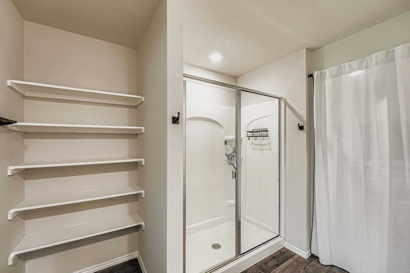 6008 Shanjia Dr, Austin, TX 78724