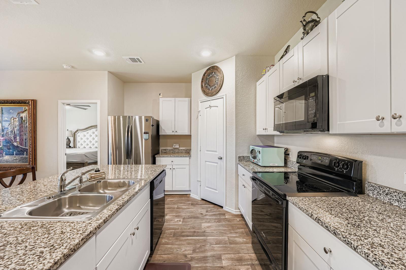 6008 Shanjia Dr, Austin, TX 78724