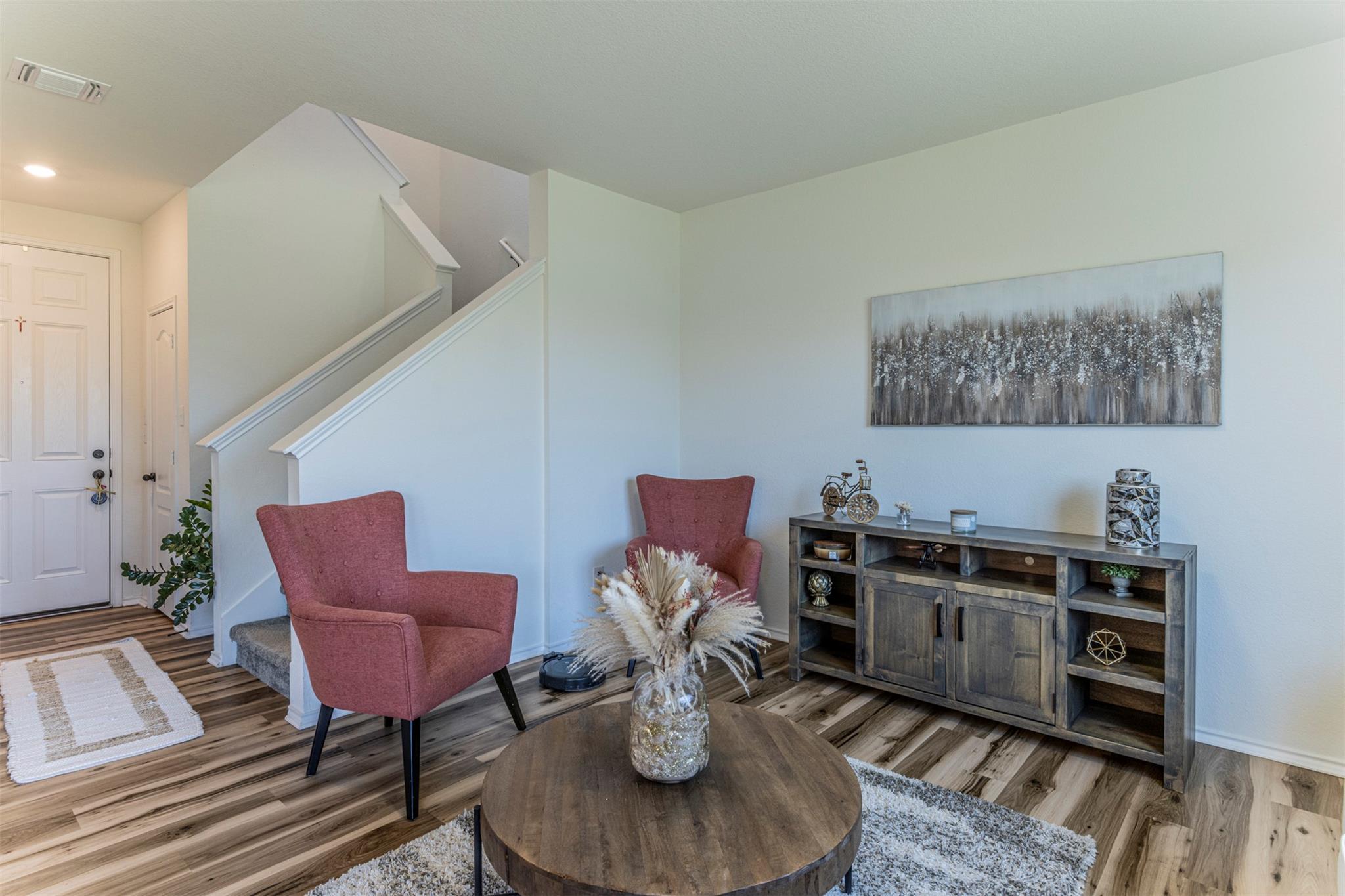 728 Bailey Park Dr, Jarrell, TX 76537