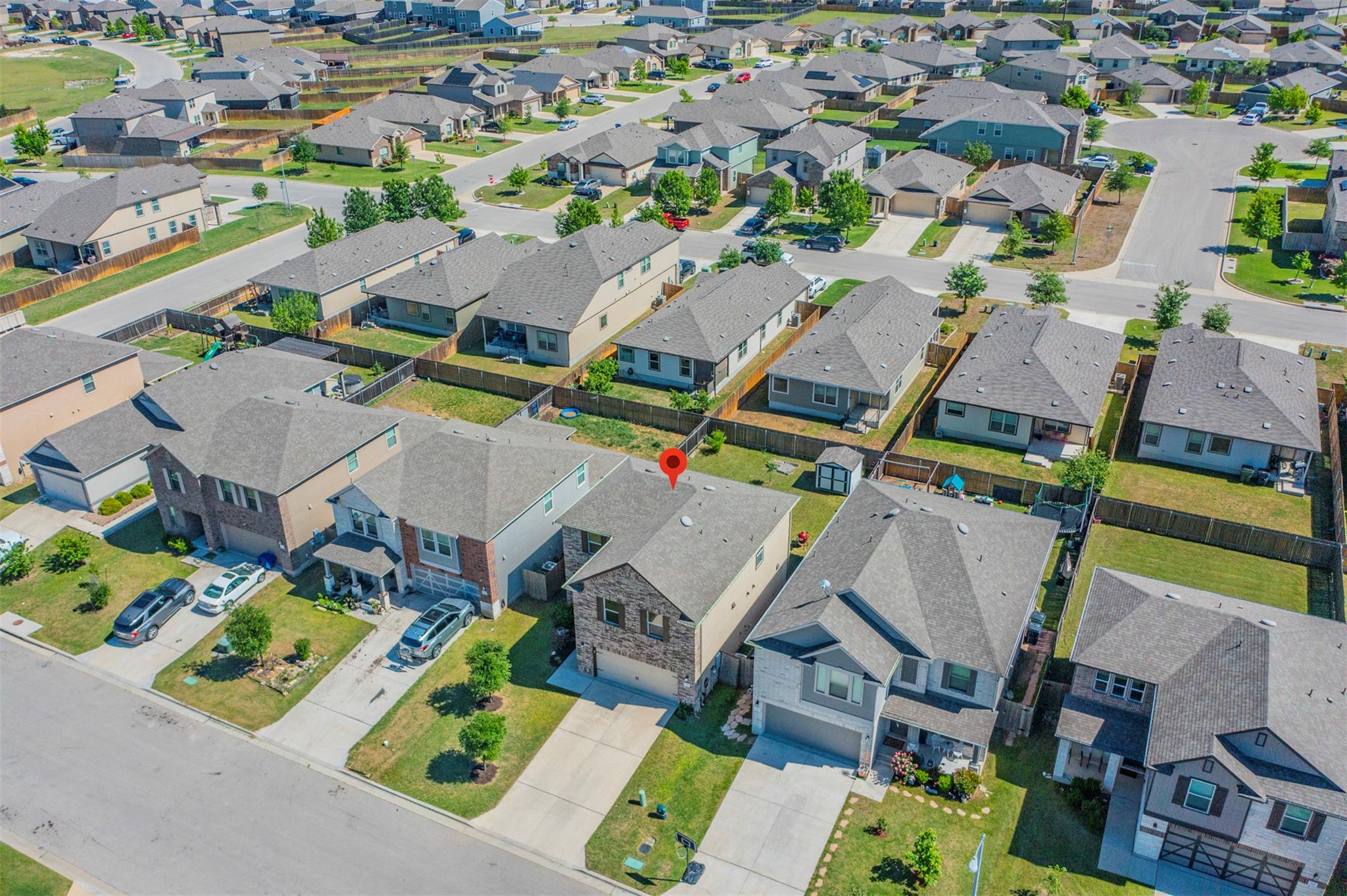 728 Bailey Park Dr, Jarrell, TX 76537