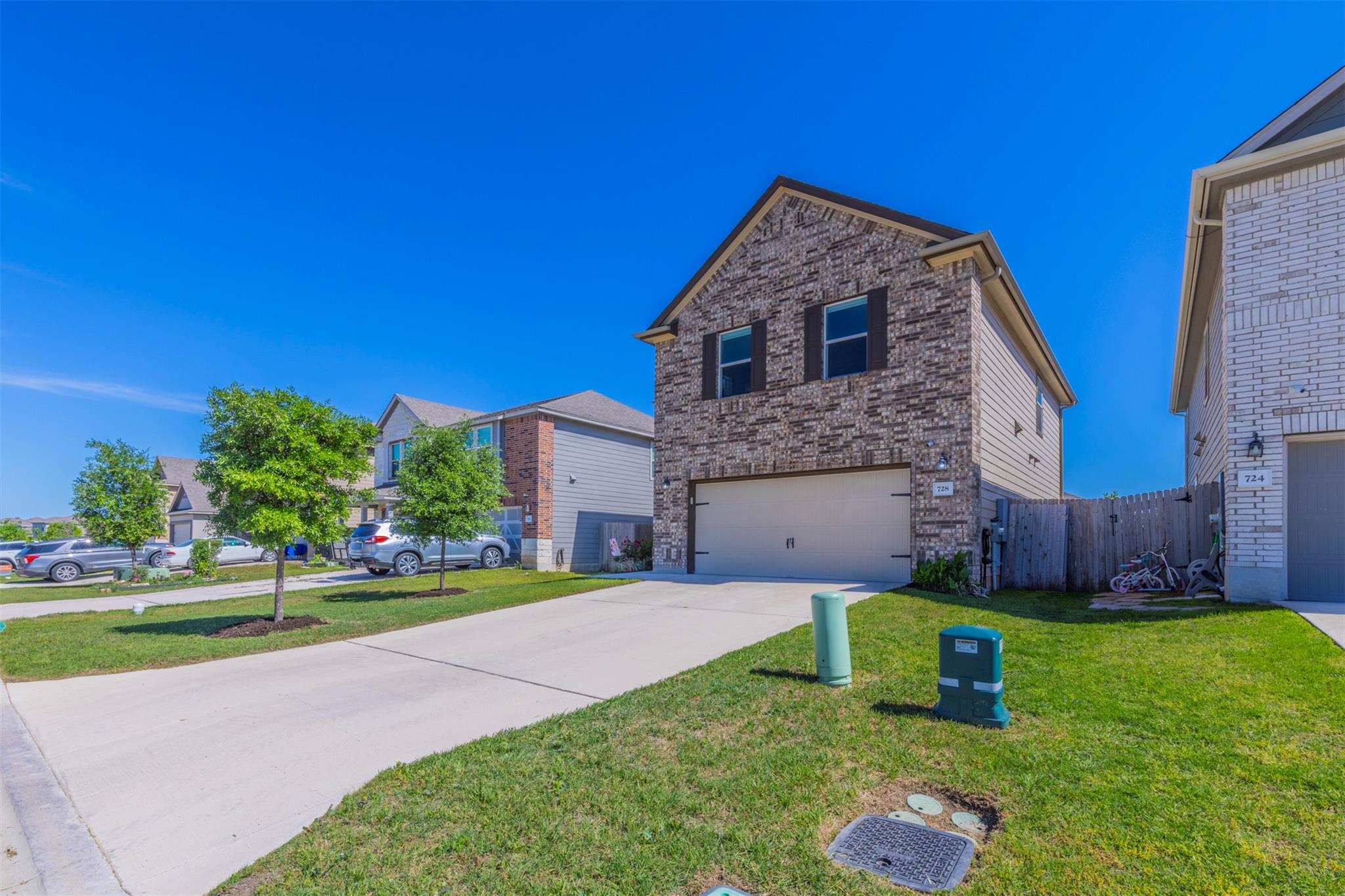 728 Bailey Park Dr, Jarrell, TX 76537