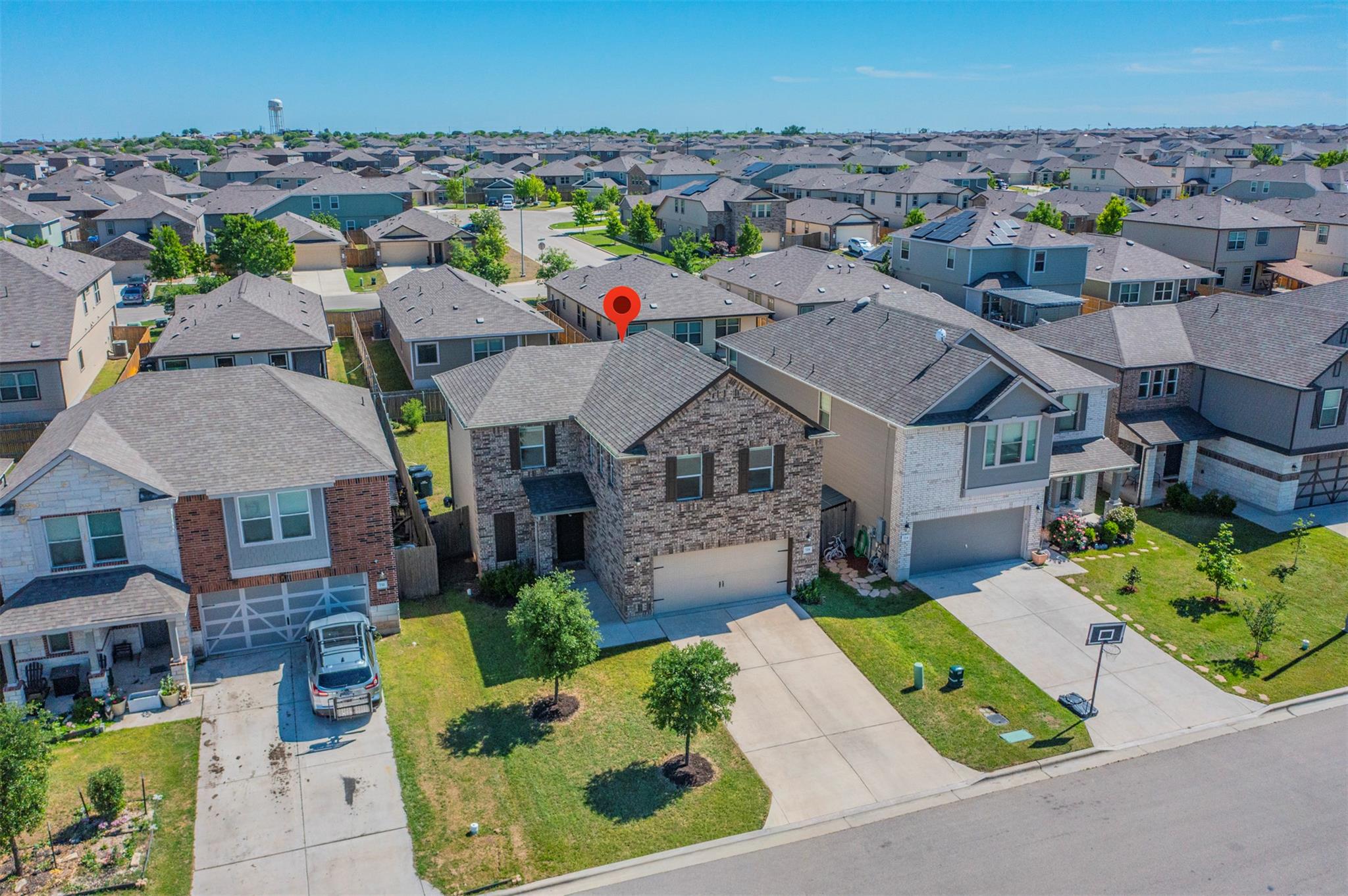 728 Bailey Park Dr, Jarrell, TX 76537