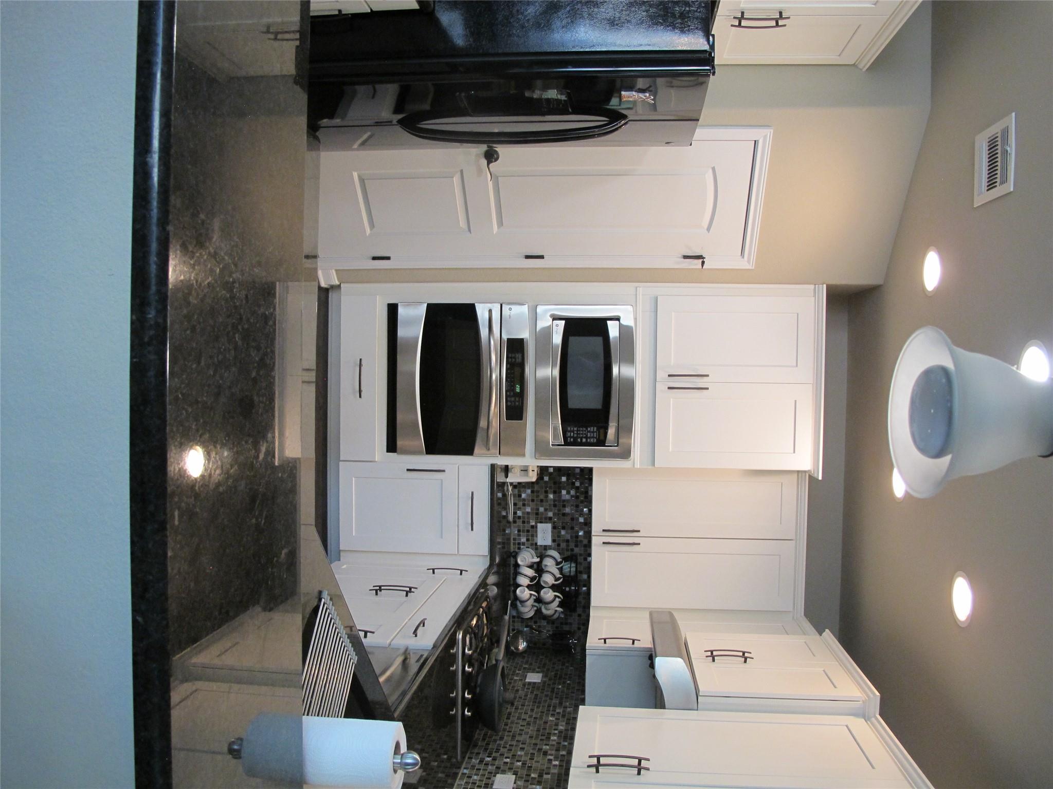 509 S Meadowlark St # A, Lakeway, TX 78734