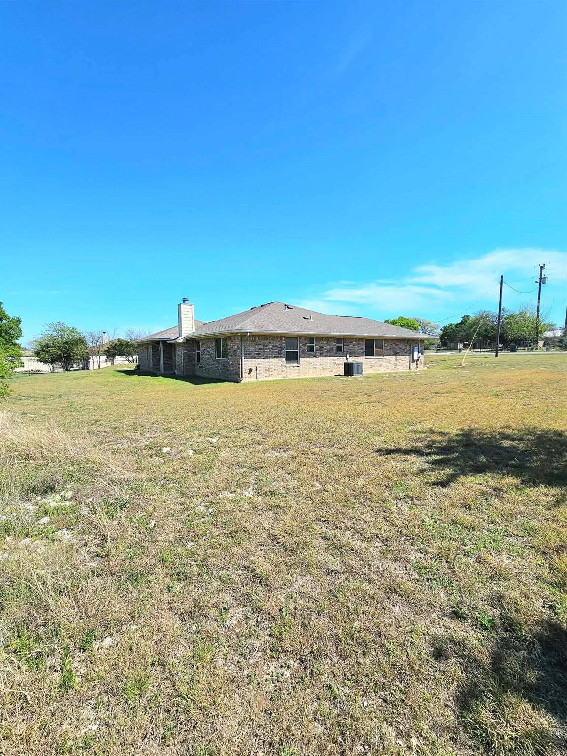 208 Settlers Ridge Rdg, Bertram, TX 78605