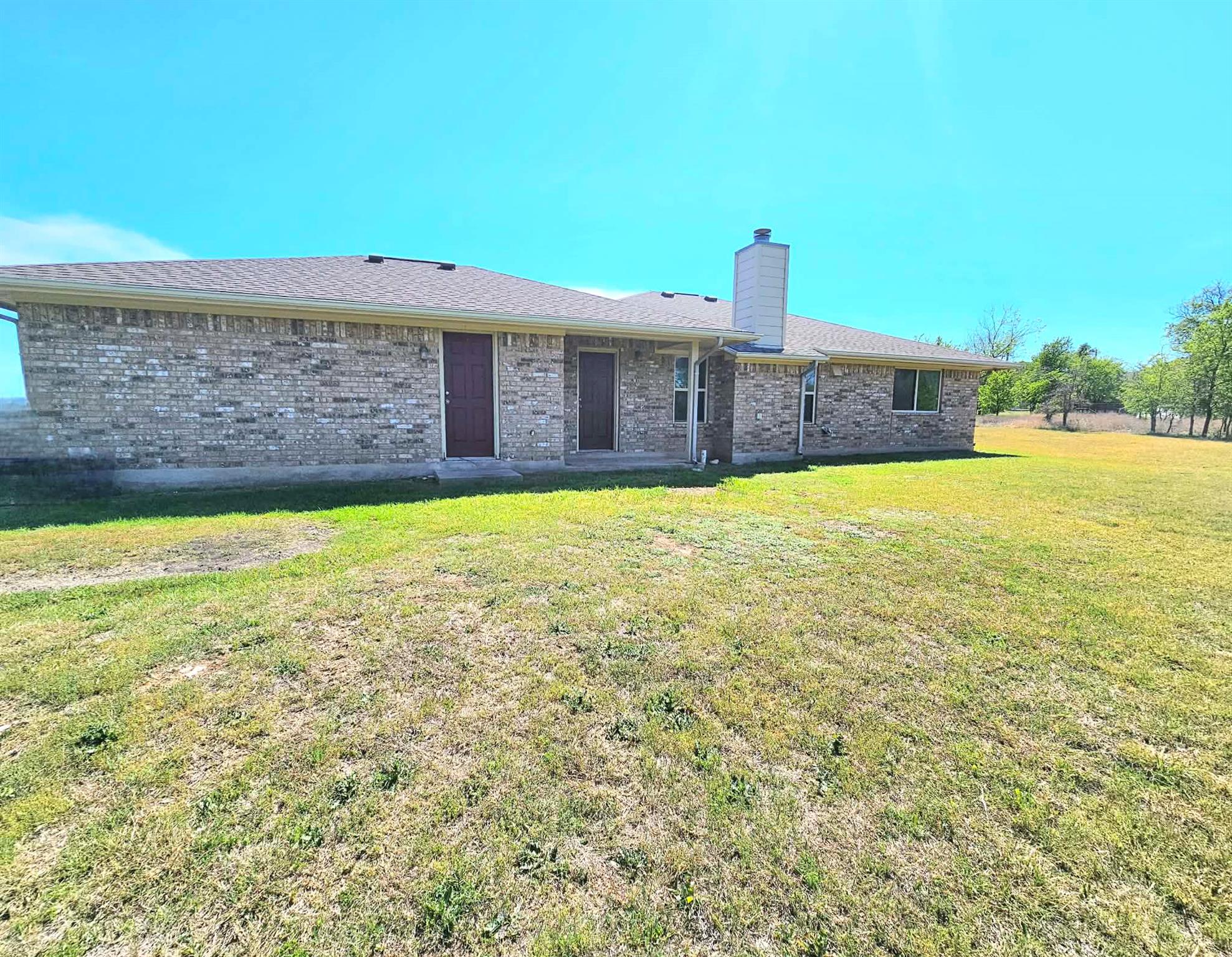 208 Settlers Ridge Rdg, Bertram, TX 78605