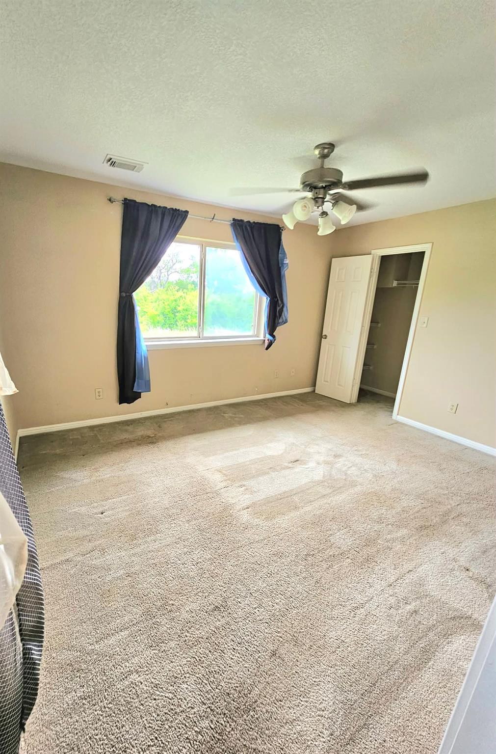 208 Settlers Ridge Rdg, Bertram, TX 78605