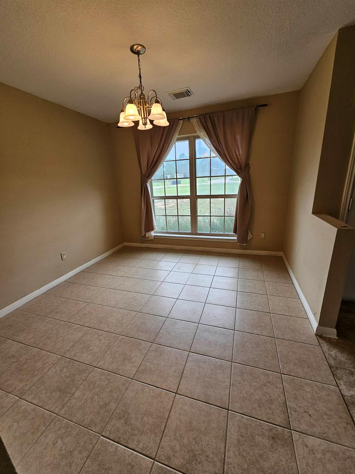 208 Settlers Ridge Rdg, Bertram, TX 78605