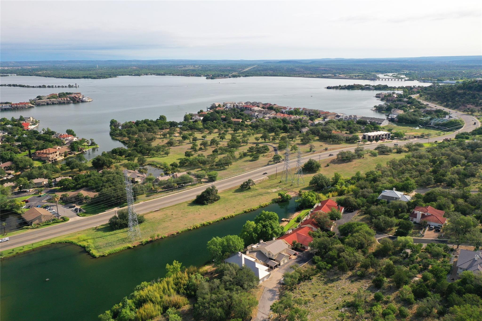 200 Full Moon # 3, Horseshoe Bay, TX 78657