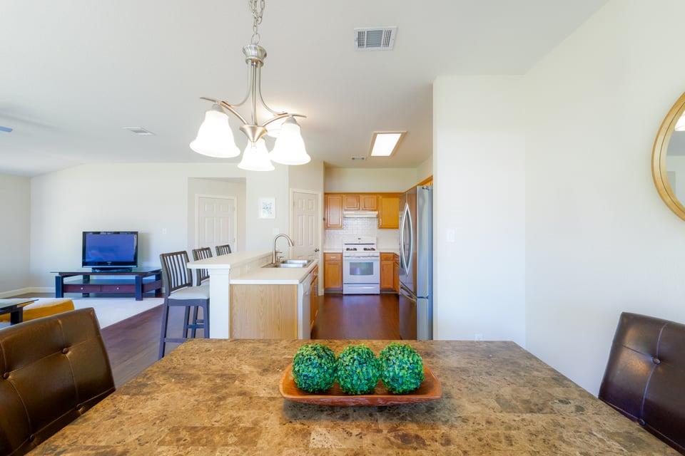 1112 CLYDE BANK Cv, Pflugerville, TX 78660