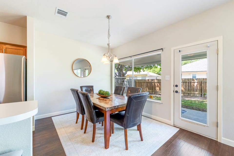 1112 CLYDE BANK Cv, Pflugerville, TX 78660