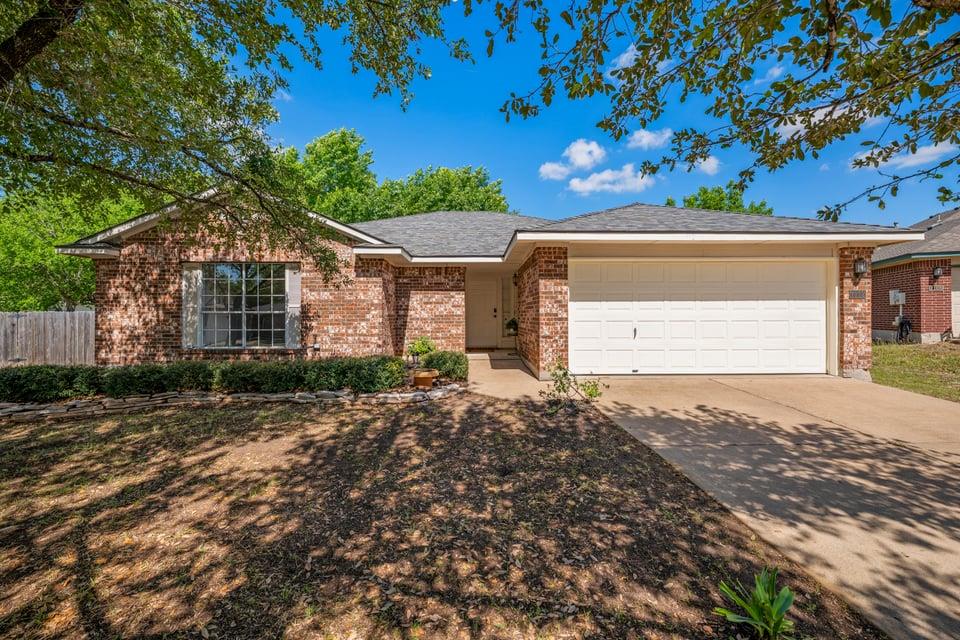 1112 CLYDE BANK Cv, Pflugerville, TX 78660
