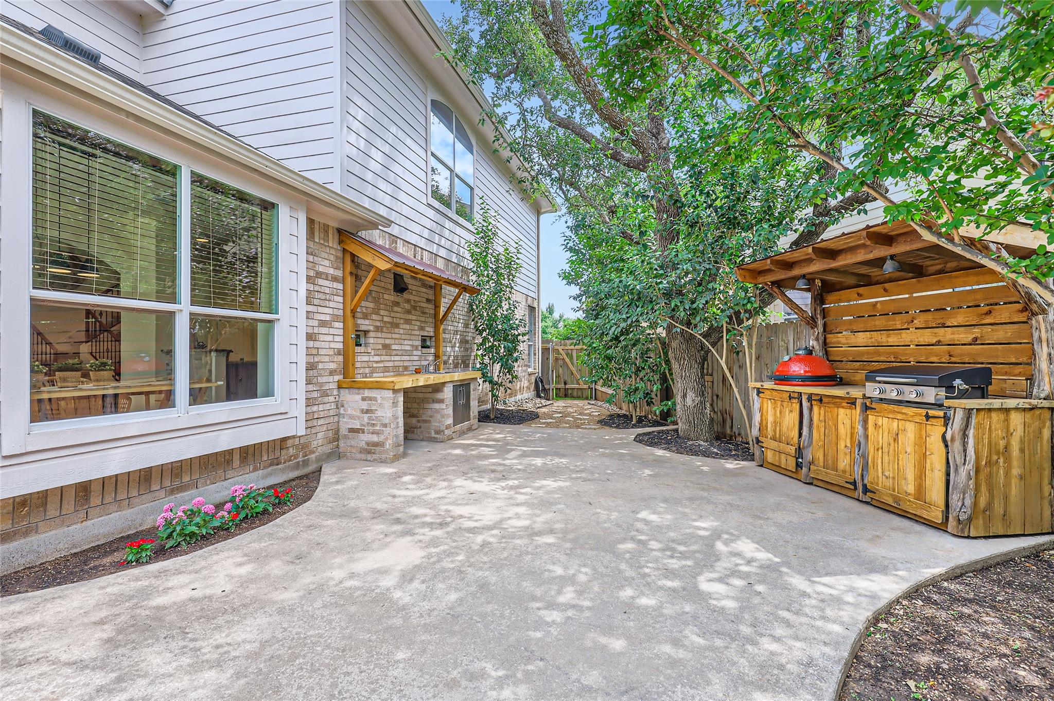 2835 Checker Dr, Cedar Park, TX 78613