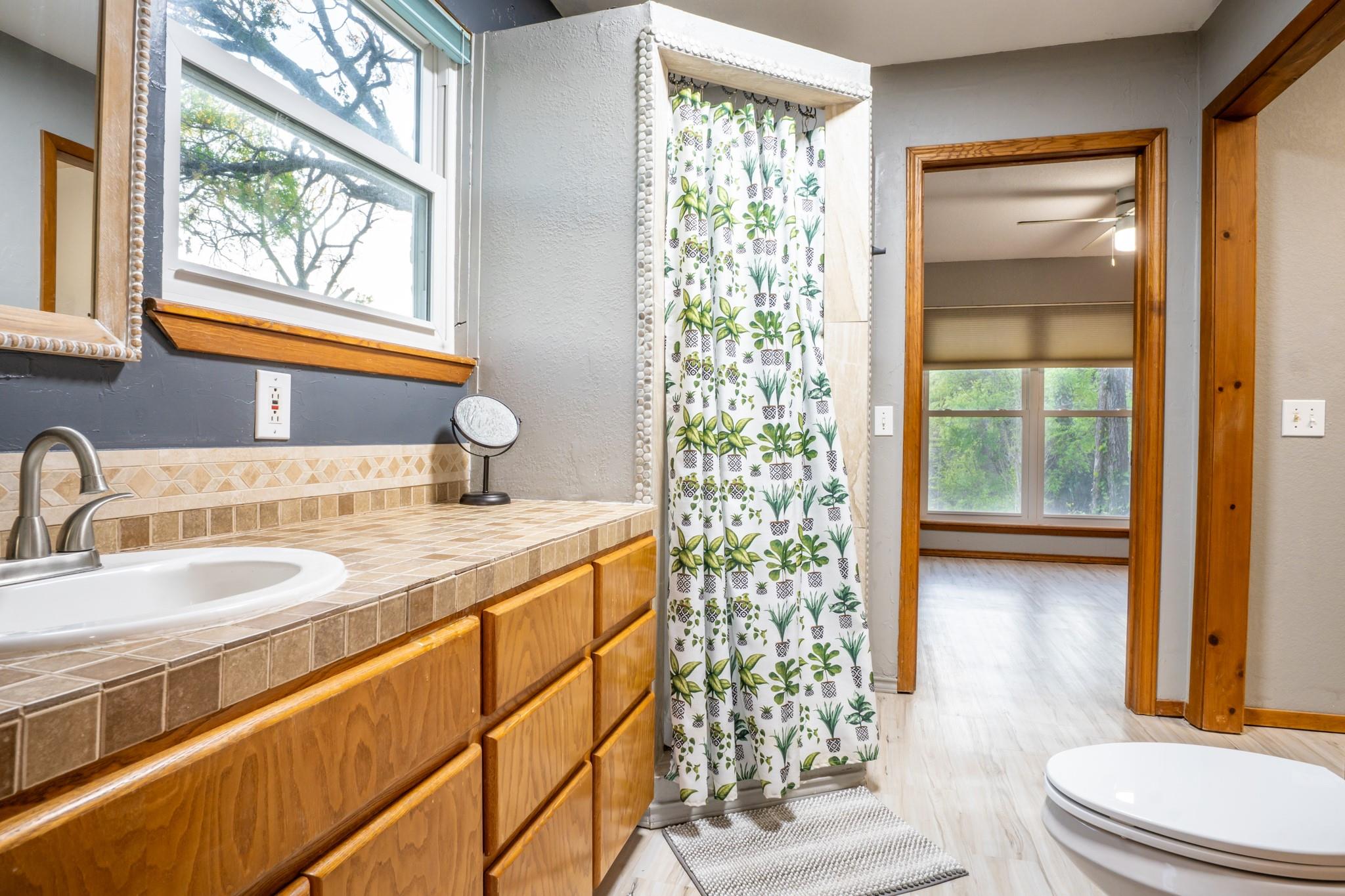 6234 S Fm 1174, Bertram, TX 78605