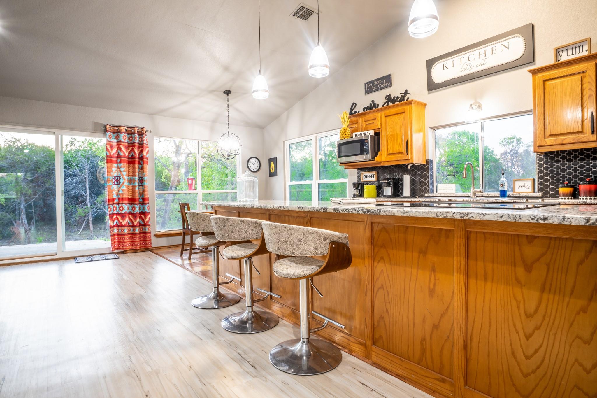 6234 S Fm 1174, Bertram, TX 78605